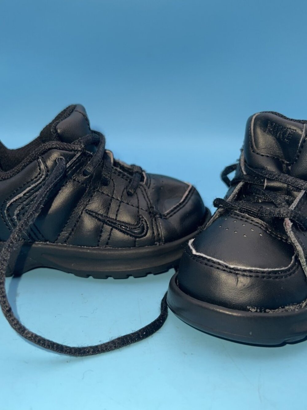 Nike Little VXT III Boy’s Black Sneakers 315556-002 Size 5C Youth Kids Boys
